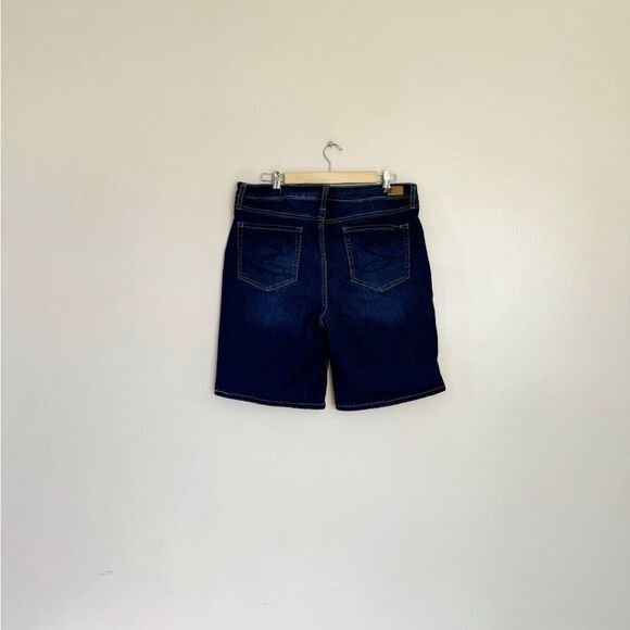 SALE!  Seven7 Dark Denim Sunset Bermuda Shorts Size 16 EUC - Picture 2 of 5